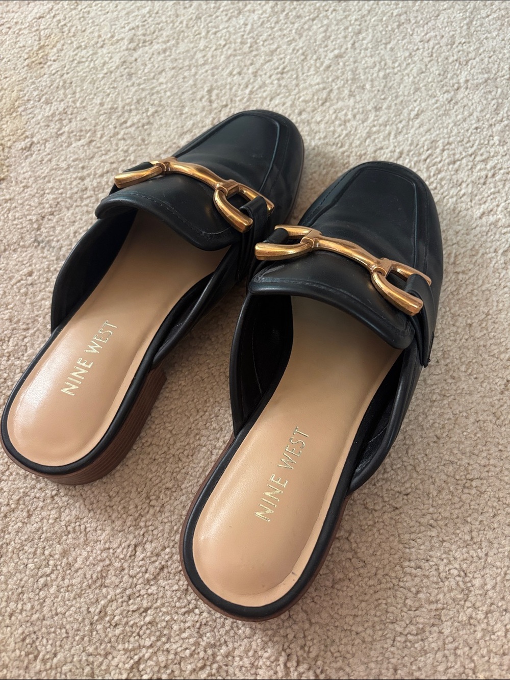 Nine West Black Leather Backless Loafers with Gold Horsebit